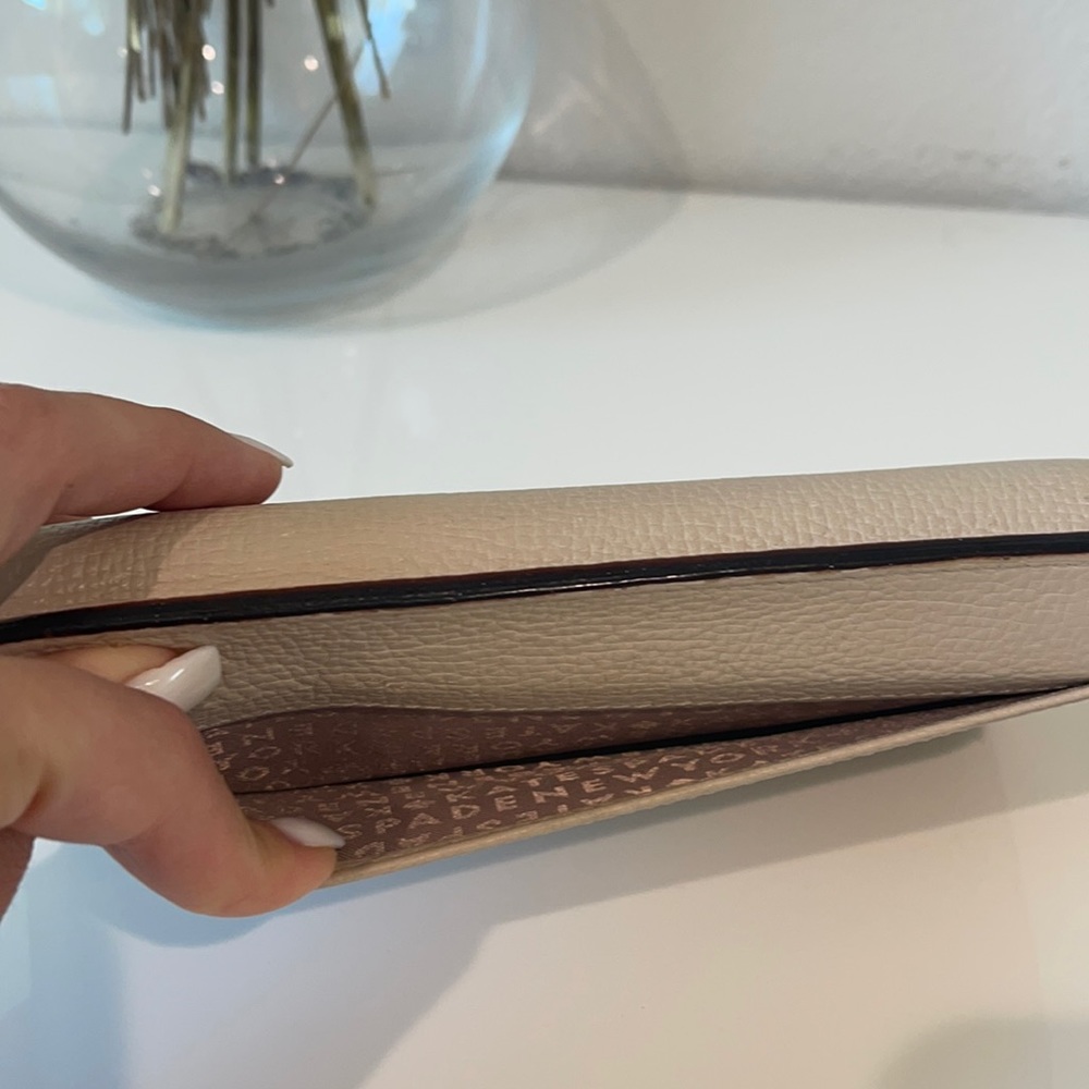 Kate Spade Wallet - Picture 4 of 6